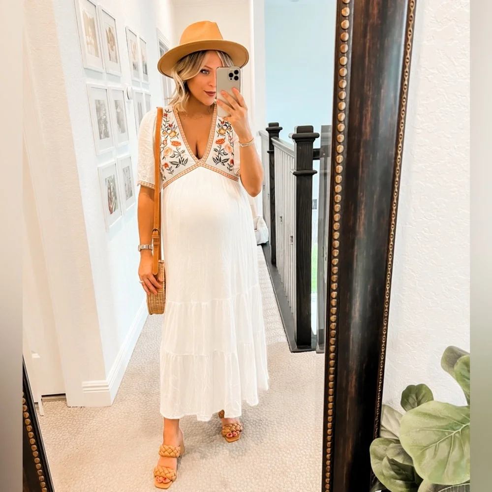 PinkBlush embroidered tiered midi dress nwot - Picture 5 of 10